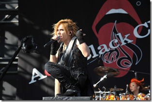 acid-black-cherry-fuji-q-concert-00