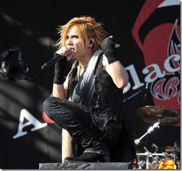 acid-black-cherry-fuji-q-concert-0