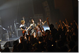 scandal_baby_action_tour_2011_13