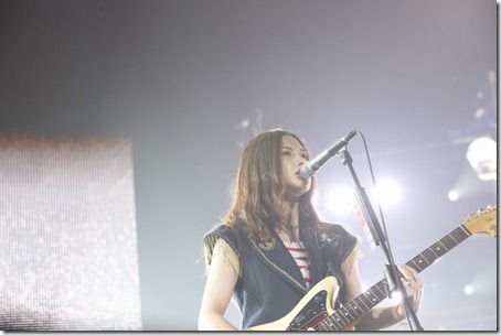 yui-budokan-2012-01