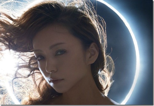 namie-amuro-uncontrolled-splash2