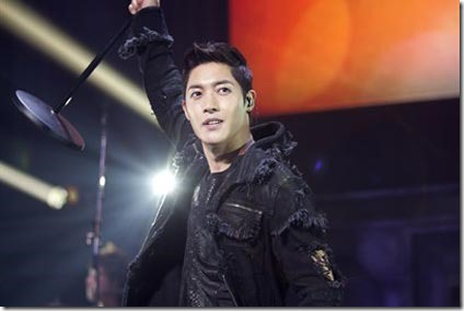 kim-hyun-joong-20130329