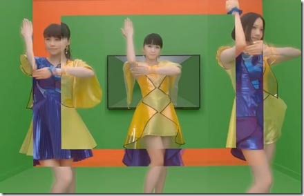 perfume-displayPV