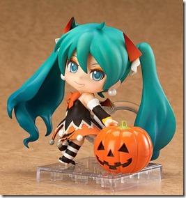 HatsuneM-Halloween-Nendroid